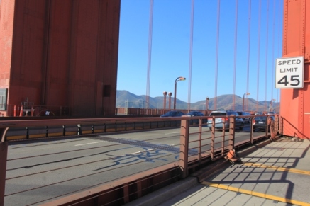 078_Atravessando a ponte Golden Gate em San Francisco (Natália Cagnani)